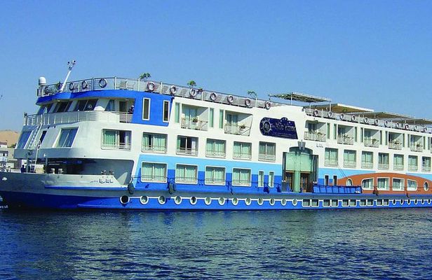 Cairo : 9- Day package (6-night Nile Cruise with Hot air balloon)