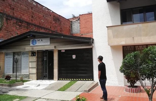Pablo Escobar Private Group Tour Including La Catedral Jail in Medellin