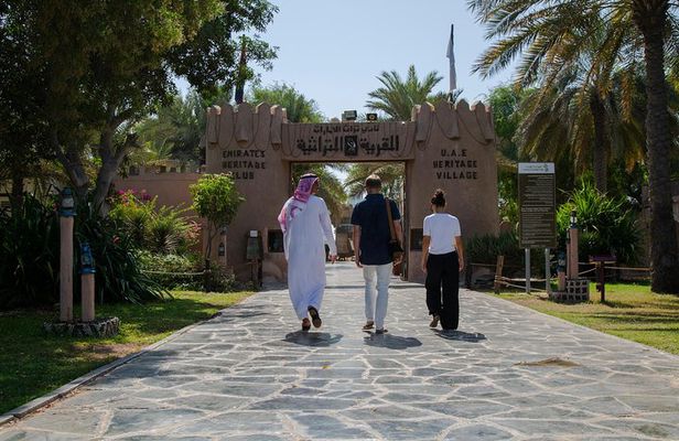 Private Abu Dhabi tour with Emirati Guide