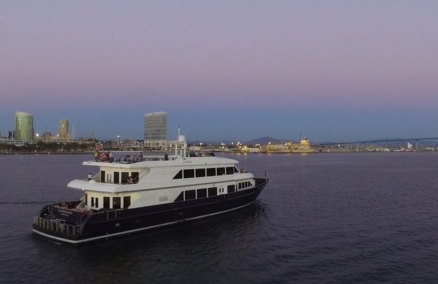 San Diego Harbor Dinner Cruise
