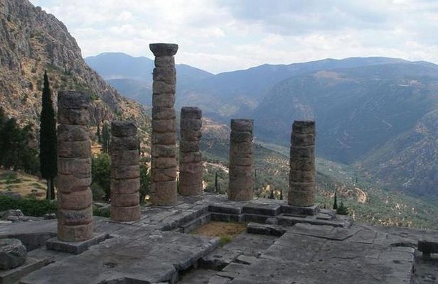 Delphi with Professional English guide and transportation
