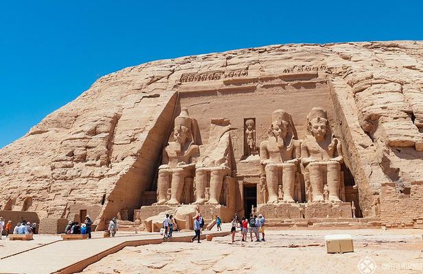 Private Day Trip: to Abu Simbel from Aswan by Air