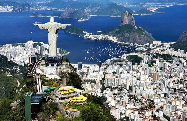 Christ Redeemer Skip the Line By Train, Maracanã with Lunch and Sugar Loaf