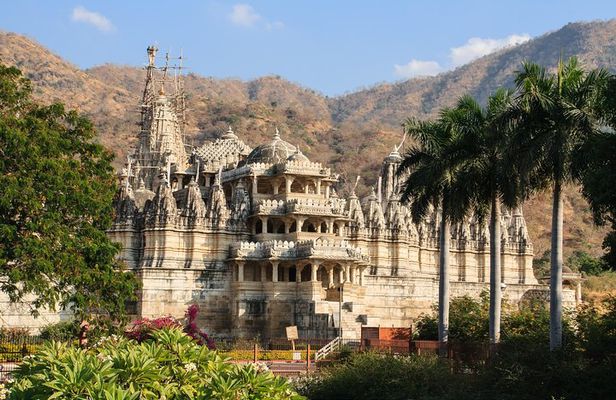 Kumbhalgarh and Ranakpur: Private Day Trip from Udaipur