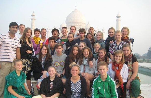 4-Days Private Luxury tour of Delhi-Jaipur-Agra Includes,Hotel,Vehicle & Guide