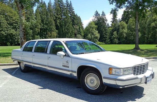 Full Day Best of Vancouver Private City and Gardens Tour
