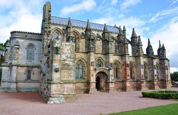 Rosslyn Chapel and Scottish Borders Small-Group Day Tour from Edinburgh
