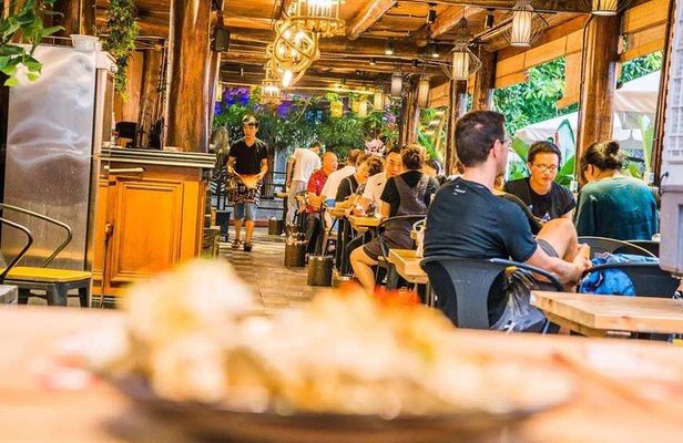 Shanghai craft beer tour with local food tastings