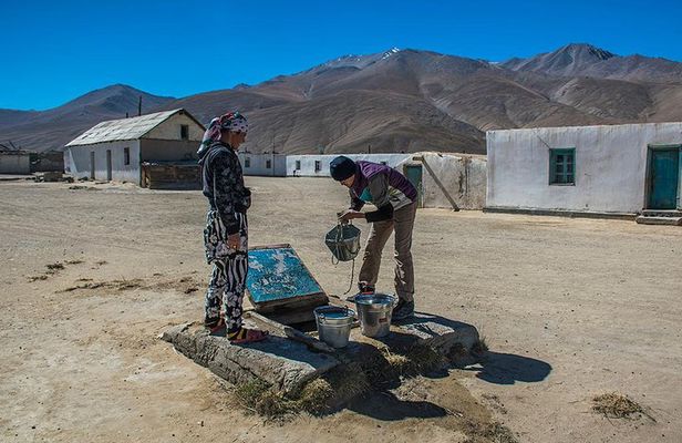 Osh to Dushanbe on Pamir Highway in 7 days