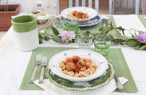 Lunch or dinner and cooking demo at a local home in Manfredonia