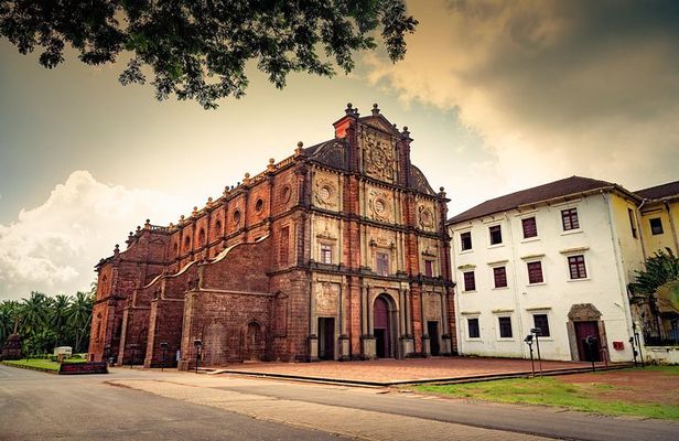 Goa Walking tour: History, Culture, Art and architecture