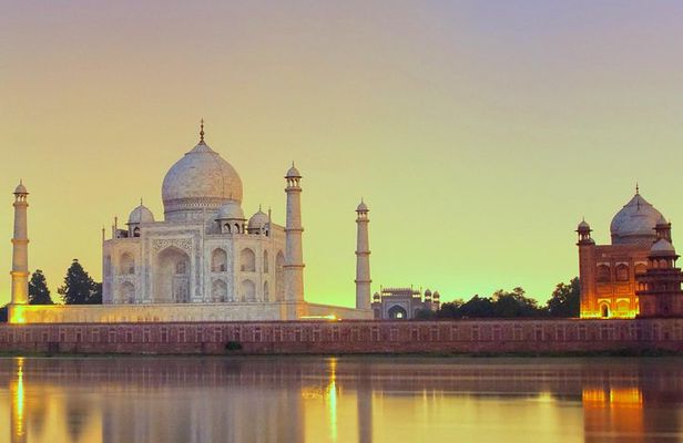 Overnight Sunset & Sunrise Taj Mahal Trip from Delhi includes,Hotel,Guide & Car