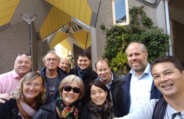 Rotterdam Highlights Private Walking Tour