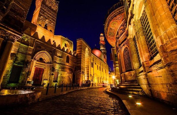 Full day tour to Cairo the Egyptian Museum, The Alabaster Mosque, Khan El Khalil