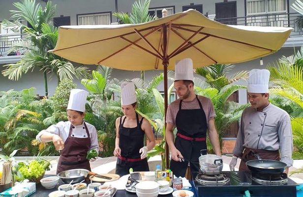 Cooking Class By Reveal Angkor Hotel Siem Reap 