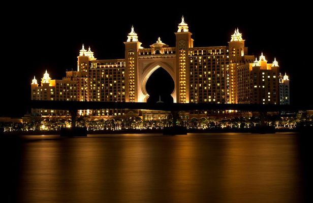 Dubai Marina Cruise with Private Dubai Night City Tour