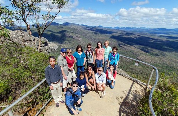 2-Day Great Ocean Road and Grampians Tour Roundtrip from Melbourne