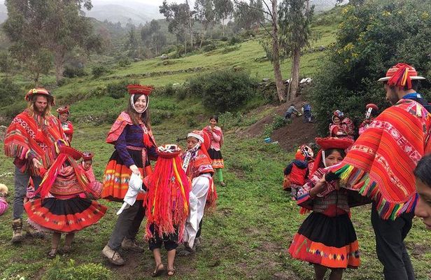  Experiential Tourism in Huilloc and Machu Picchu 3 Days - Huaynas Expeditions