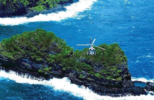 Luxury Helicopter Experience with Hana Rainforest Landing
