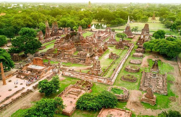 Ayutthaya Temples and River Cruise from Bangkok