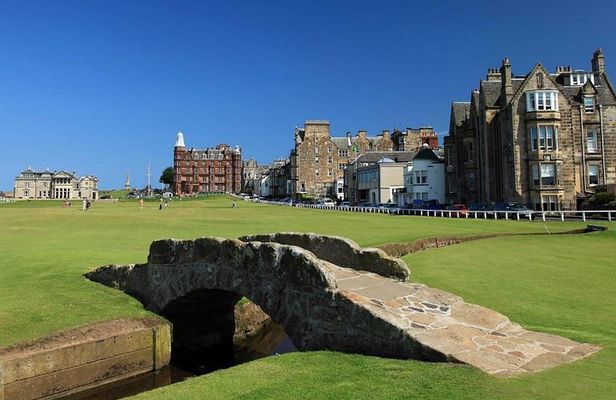 St. Andrews & Old Course Private Day Tour with Scottish Local