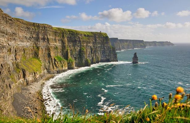 2-Day Cliffs of Moher, Connemara and Galway Bay Rail Tour from Dublin