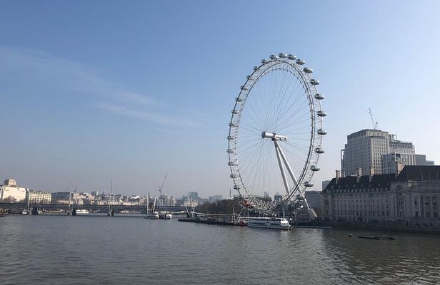 London Highlights Private Car with Driver Guide