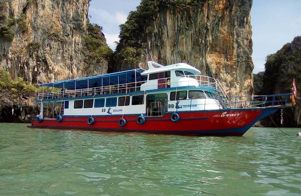 James Bond Island by Big Boat including with Lunch and Canoeing