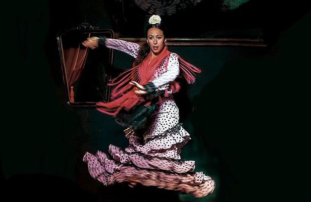 Tapas and Flamenco in Seville