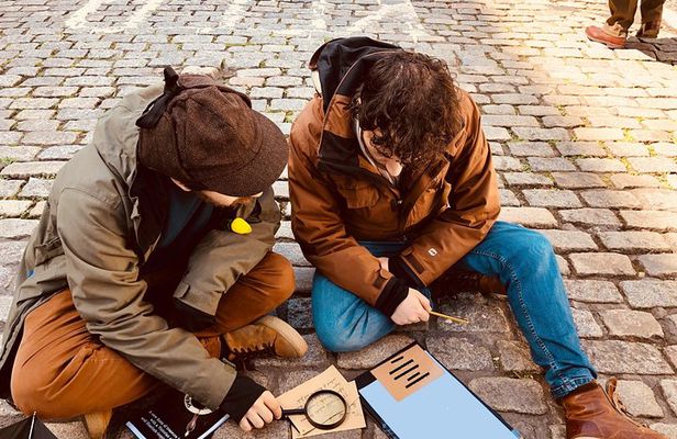 Sherlock's Secret Challenge - The puzzle solving game that shows you the city