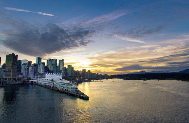 Evening Tour of Vancouver's Stanley Park