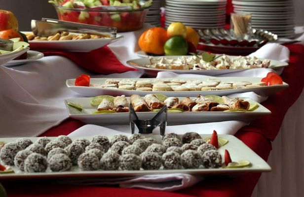 Sacred Valley Tour with Buffet Lunch from Cusco