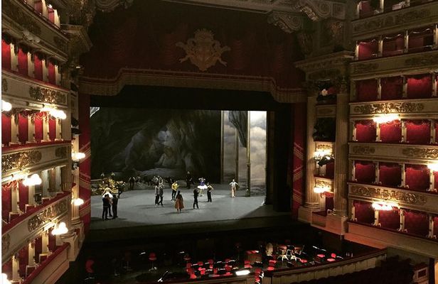La Scala Opera House - Private Guided Tour - Skip-the-Line Access