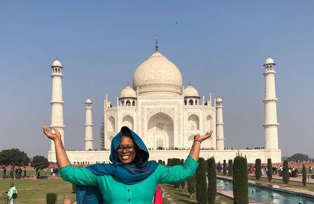 2 Days Agra Taj Mahal Tour by Gatimaan Express Train