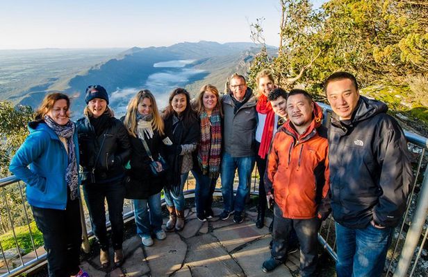 Small-Group Grampians Great Wildlife Escape Day Trip with Hiking