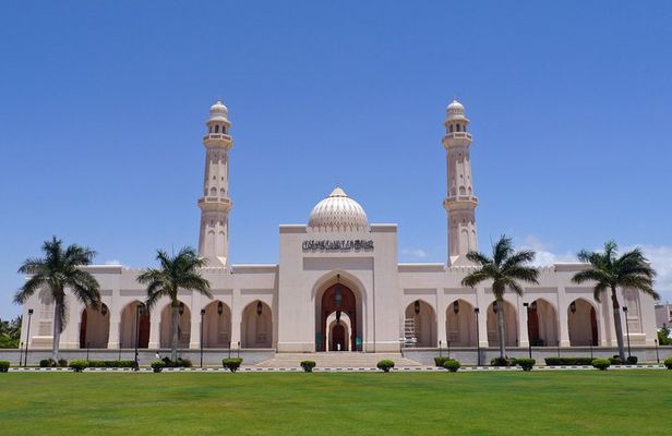 Salalah City private tour - all-inclusive sightseeing tour
