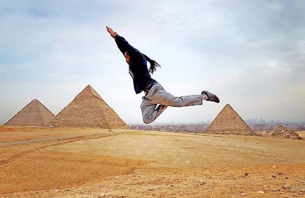 Unique tour to Giza pyramids, Egyptian museum & Khan El-Khalili