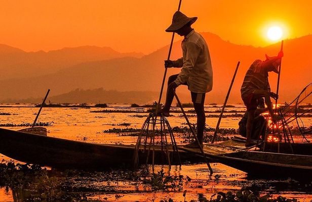 PRIVATE Luxury Sunset Mekong AFTERNOON TRIP with BBQ DINNER & COOK CLASS