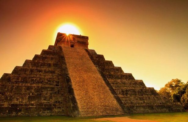 Discover Chichen Itza from Cancun or Maya Riviera