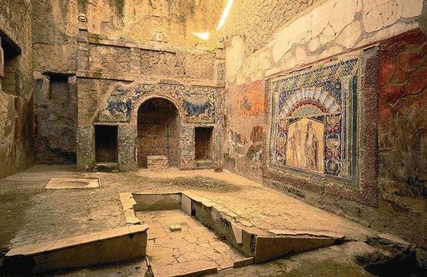Guided tour of Herculaneum