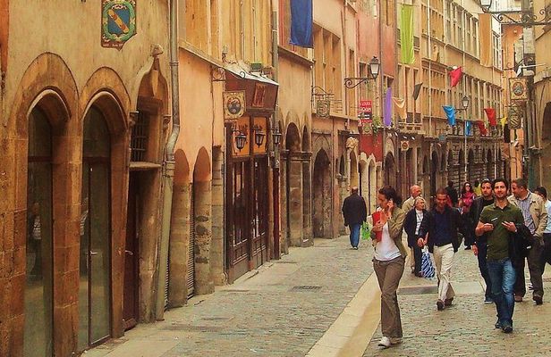Lyon Highlights & Secrets Walking Guided Tour (small group) including Funicular
