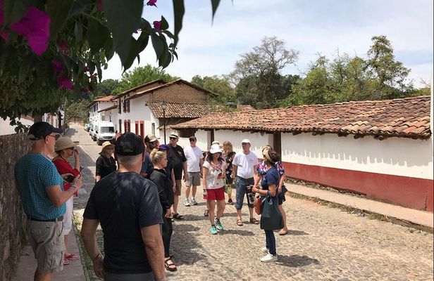 Private San Sebastian del Oeste Tour