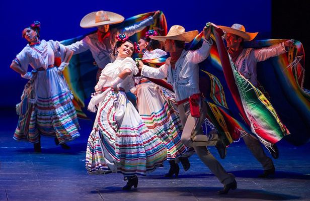 Small Group: Discover the Folkloric Ballet of Mexico