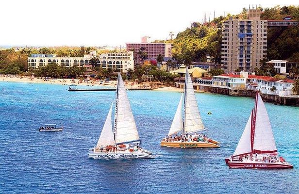 Dreamer Catamaran Montego Bay Cruise to Negril from Falmouth