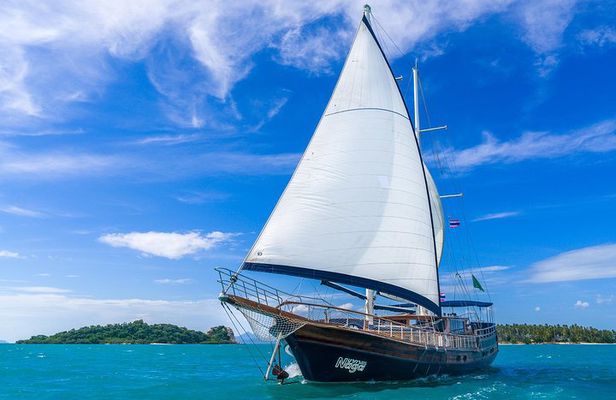 Full-Day Angthong Discovery Cruise from Koh Samui
