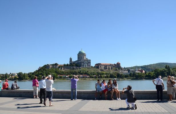 Danube Bend: Day trip from Budapest