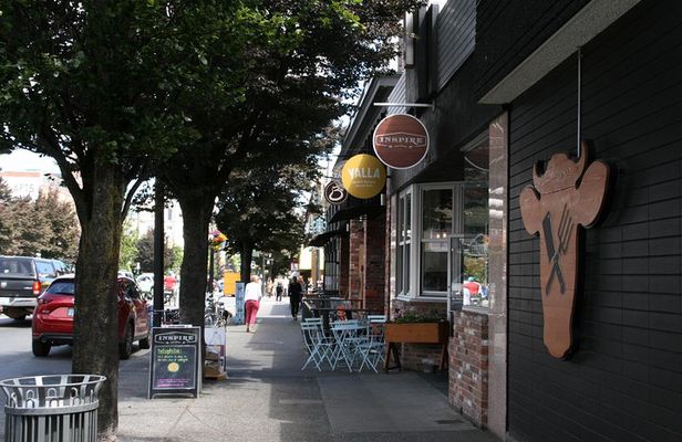 Downtown Victoria Food & City Tour
