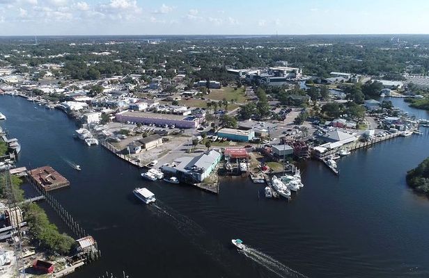 Helicopter Tour in Tarpon Springs, Clearwater Beaches & Caladesi Island