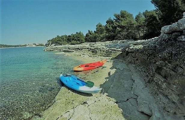 Kayak Rental in Pula