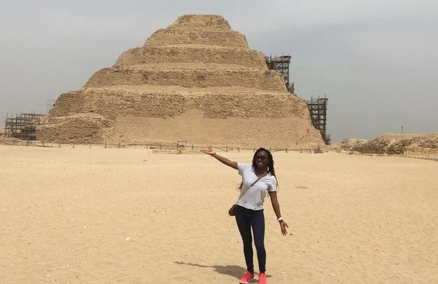 Pyramids of Egypt Day Tour: Giza Pyramids, Sakkara and Dahshur Pyramids